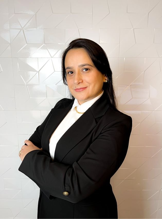 Lourenco e Brasil advogados em Senador Canedo - Sara Brasil